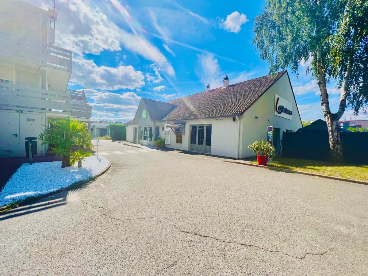 钟楼蒙塔基阿米莉酒店 Amilly  外观 照片