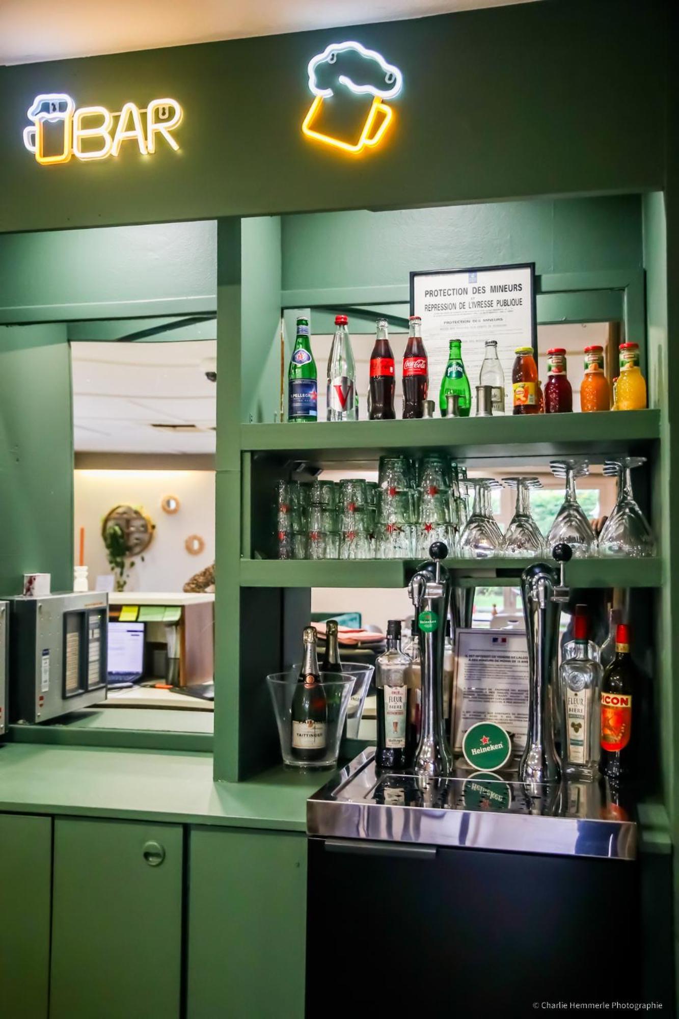 钟楼蒙塔基阿米莉酒店 Amilly  外观 照片